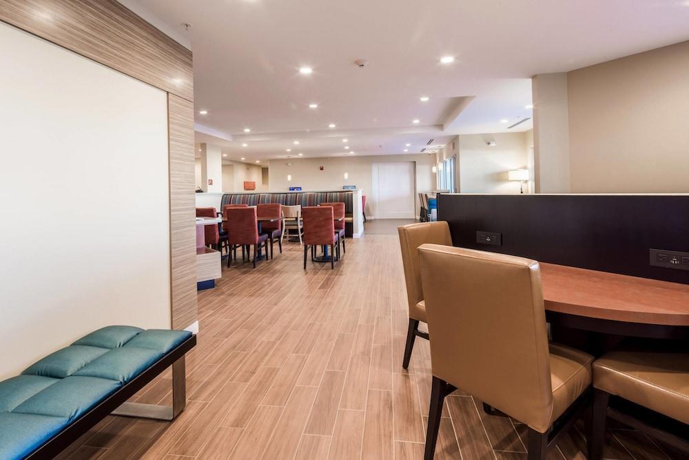 Towneplace Suites By Marriott Cleveland Ngoại thất bức ảnh