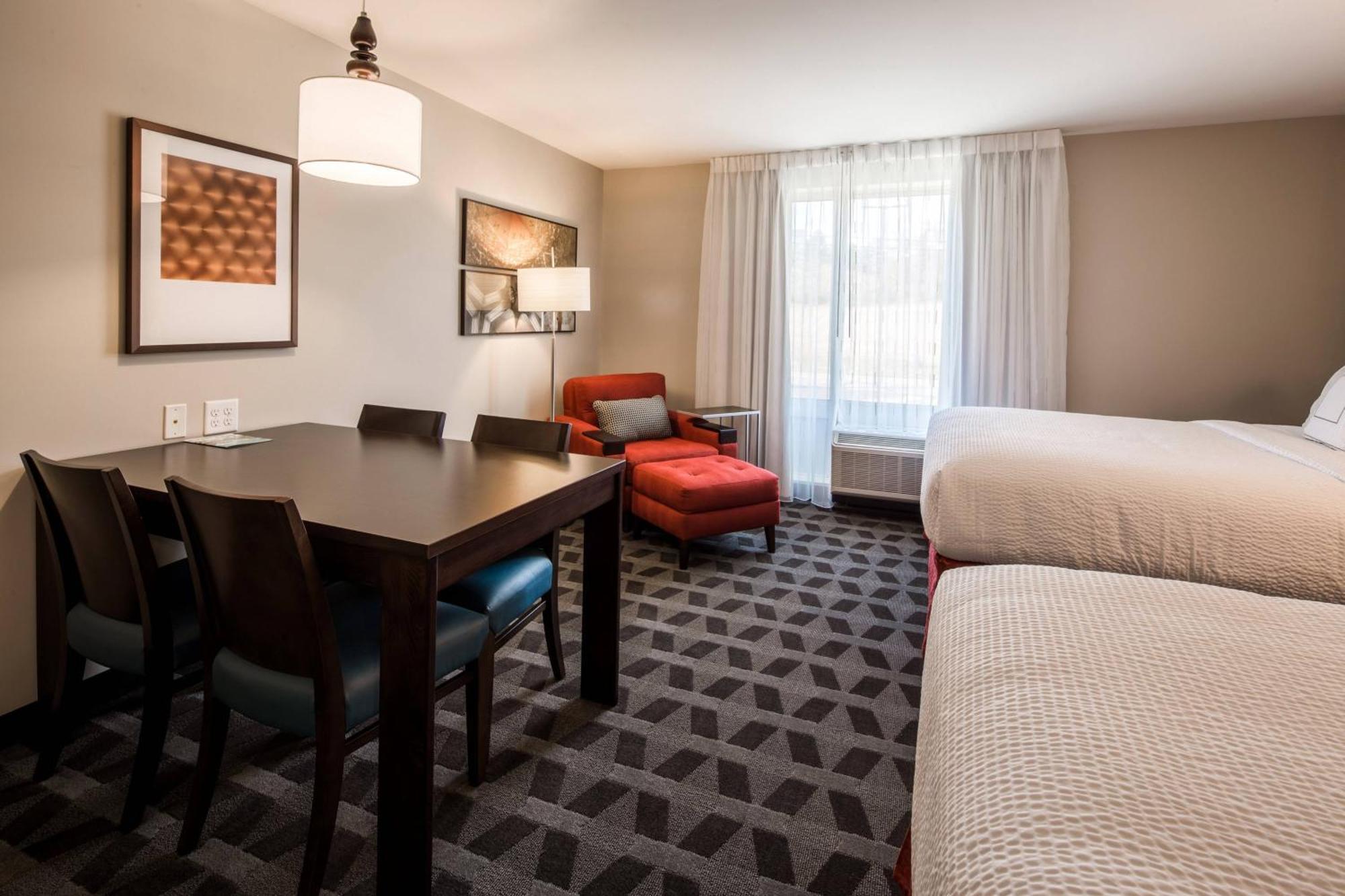 Towneplace Suites By Marriott Cleveland Phòng bức ảnh