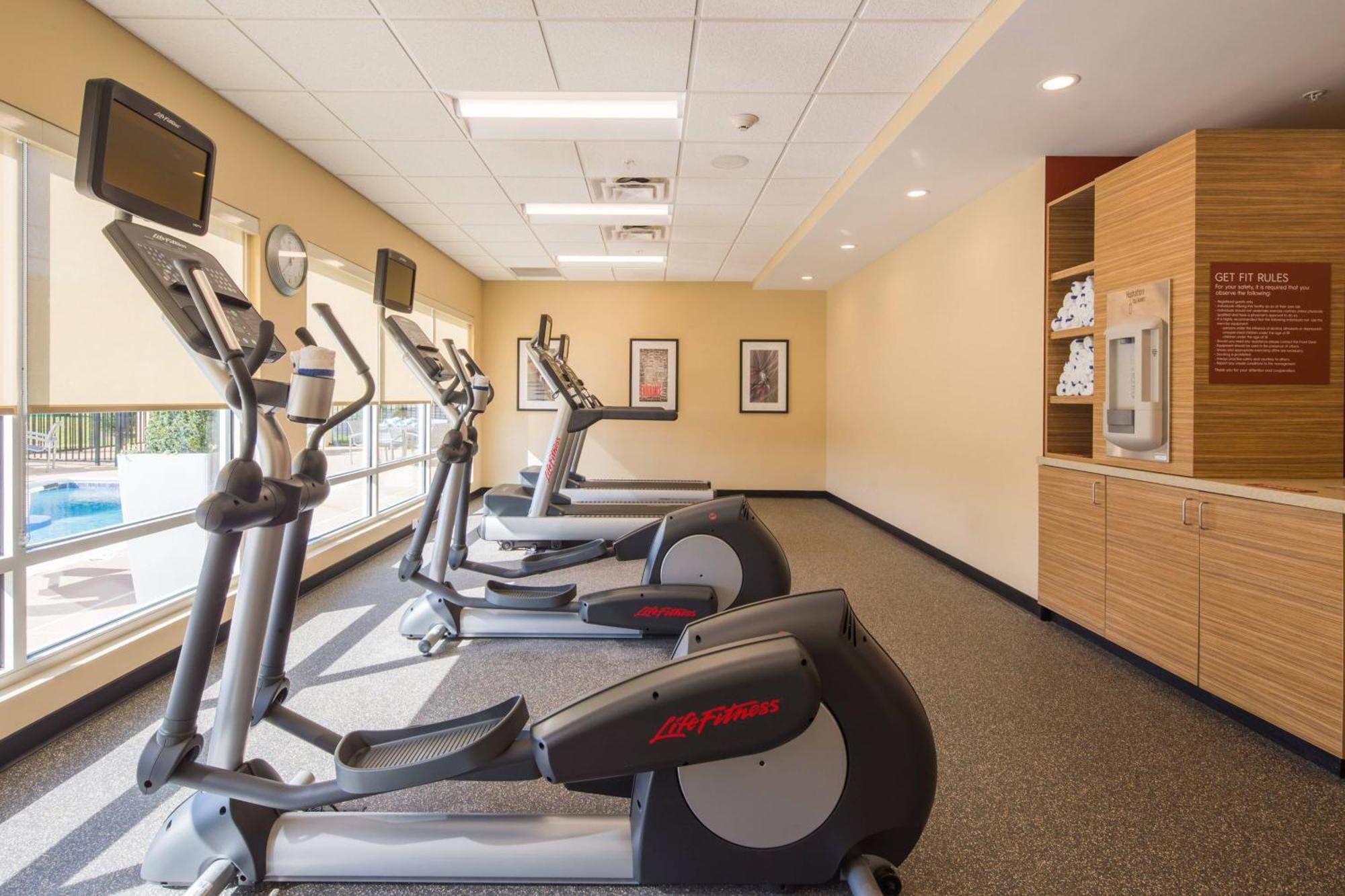 Towneplace Suites By Marriott Cleveland Ngoại thất bức ảnh